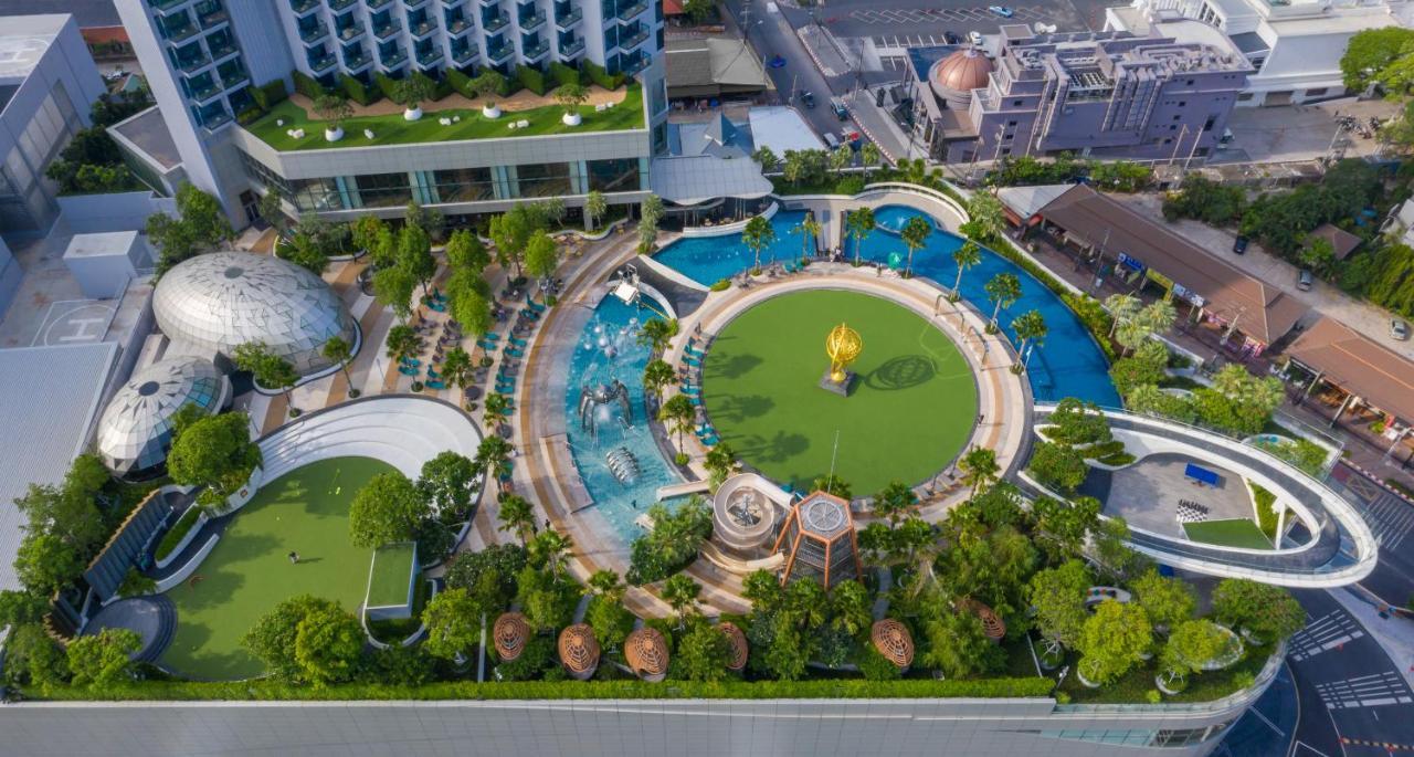 Grande Centre Point Pattaya Hotel Buitenkant foto